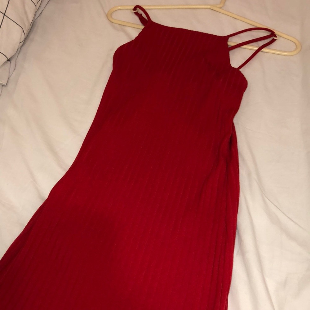 Red bodycon dress
